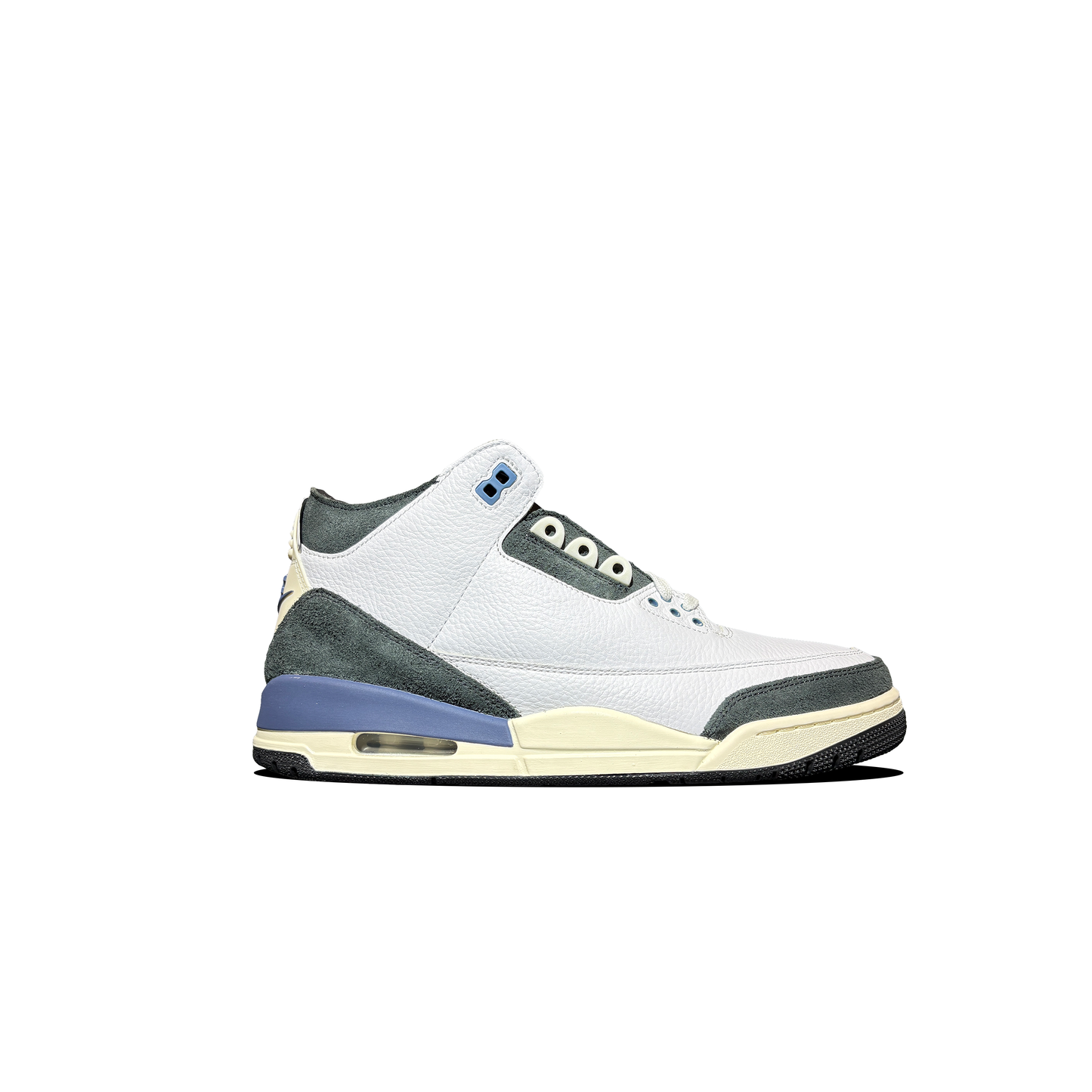 Jordan 3 x "A Ma Maniere"